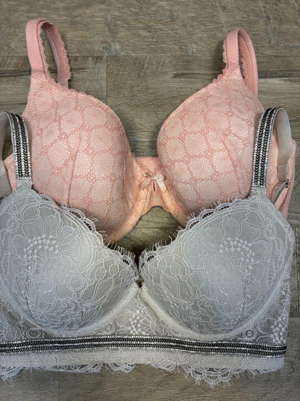 Victoria Secret 2 Lace Bras Lightly Lined Demi Perfect Coverage Shine Strap - Picture 2 of 10